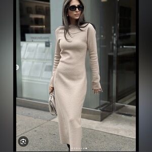 Zara Boucle Wool dress in Cream Size M